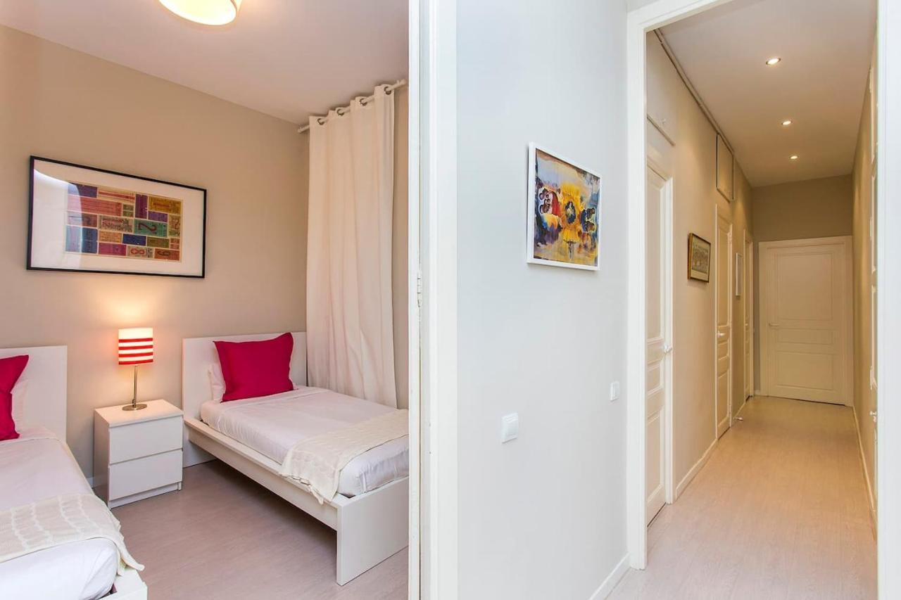 ברצלונה Stay U-Nique Apartments Floridablanca II מראה חיצוני תמונה